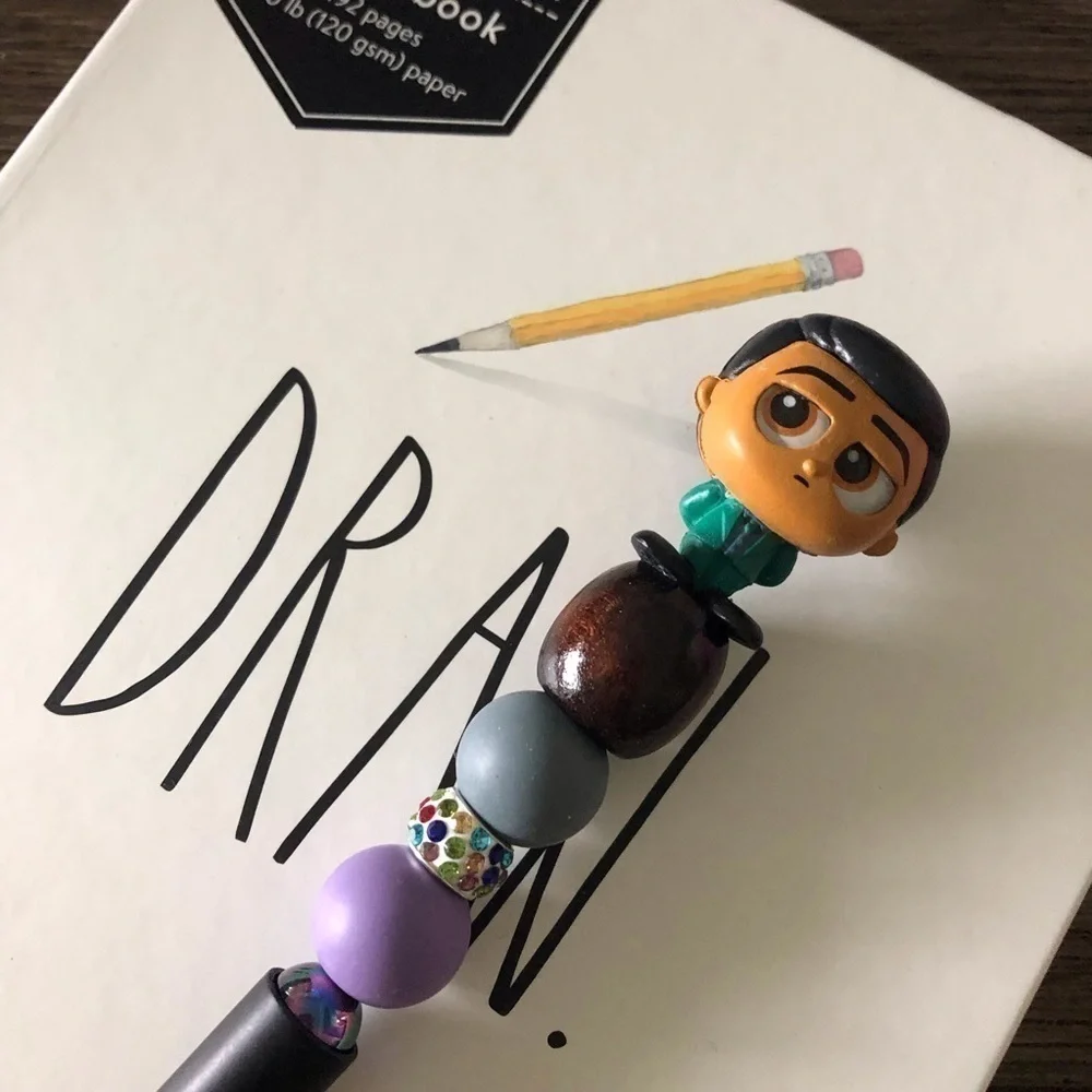 Disney Doorables: The Haunted Mansion: Buttler handmade beaded pen